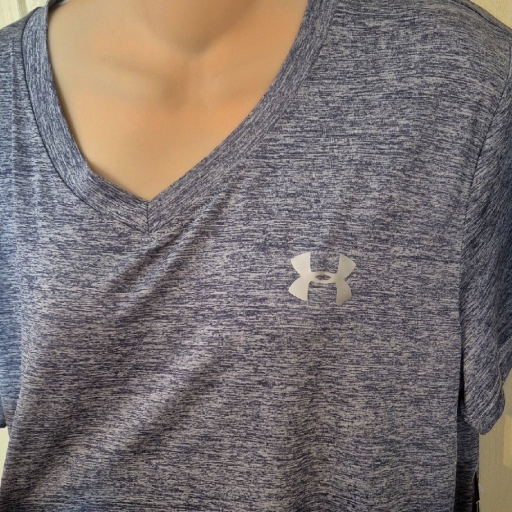 Under Armour Heathered Blue V-Neck T-Shirt